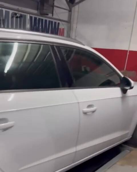 Audi A3 Hatchback 2013–2019 de um cliente com películas removíveis 360Películas